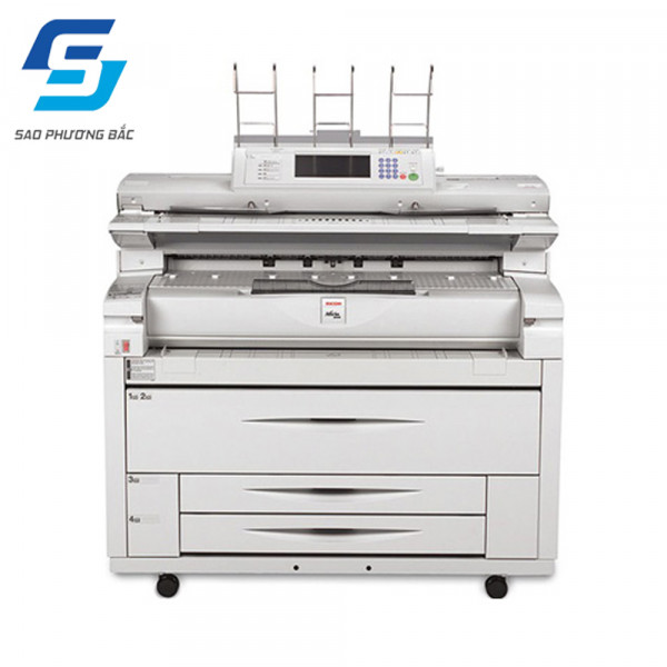 Ricoh Aficio 480w là sản phẩm máy photocopy chất lượng cao được cung cấp bới công ty RICOH HCM với rất nhiều ưu điểm vượt trội so với các dòng máy photocopy thông thường khác: Thiết kế nhỏ gọn tạo không gian thoáng đãng cho văn phòng Nhiều tình năng ưu việt, thân thiện với người dùng Tiết kiệm thời gian nâng cao hiệu quả làm việc Phân phối một cách chính xác hiệu quả Quét một làm duy nhất cho tất cả các lần in Kết nối mạng tiện lợi Bảo mật an toàn Dễ dàng nâng cấp Độc đáo trong thiết kế, thông minh trong cách vận hành Hầu hết các máy photocopy khổ rộng A0 đều tốn nhiều không gian. Kích thước giấy cũng đồng nghĩa với kích thước máy. Với thiết kế độc đáo Ricoh Aficio 480W vẫn đảm bảo kiểu dáng nhỏ gọn cần thiết để sử dụng trong văn phòng. Đồng thời vẫn mang đến cho người sử dụng những trải nghiệm dễ dàng nhất. Máy photocopy A0 Ricoh Aficio 480W hổ trợ scan, photocopy, in ở tốc độ 4.5 tờ/phút (trên khổ A0), trên độ phân giải tiêu chuẩn 600×600. Tiết kiệm thời gian, bảo vệ lợi ích của bạn Trong công việc kinh doanh, thời gian là tài sản vô cùng giá trị. Những khách hàng khó tính luôn yêu cầu những thứ tốt nhất và trong thời gian ngắn nhất. Ricoh Aficio 480W được chế độ để đáp ứng cho những nhu cầu đó. Xử lý công việc in ấn khổ rộng với hiệu suất cao, ổn định, nhanh chóng. Cho chất lượng in ấn và sự hài lòng tuyệt đối từ khách hàng của bạn. Dễ sử dụng Thường các dòng máy photocopy A0 được nhớ đến như những thiết bị cồng kềnh, có sử dụng. Quan điểm này có thể được xem xét lại khi sử dụng qua Ricoh Aficio 480W. Đây là dòng máy photocopy A0 rất dễ thao tác, sử dụng. Mọi tác vụ điều được trình bày linh hoạt, khoa học. Mọi công việc in ấn trên giấy khổ rộng chỉ bằng với những thao tác bấm chọn đơn giản. Bạn không có không gian cho những thứ quá rườm rà. Bạn cần một máy photocopy khổ rộng tốc độ cao và chất lượng in sắc nét. Ricoh Aficio 480W là một thiết bị bạn không nên bỏ qua.